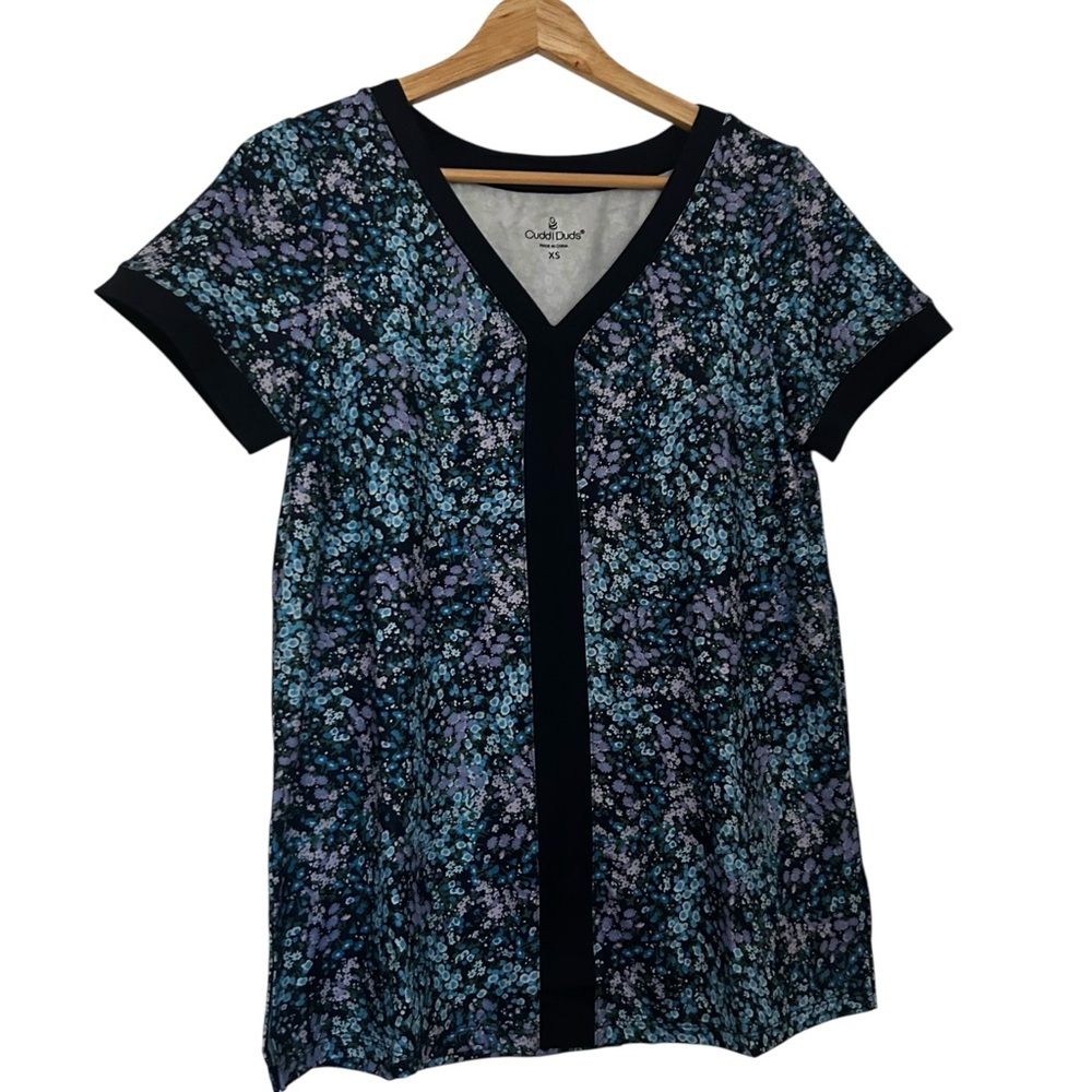 Cuddl Duds Flexwear V-Neck Top Shirt Blue Ditsy Women’s Size XS New In Package - Picture 4 of 7